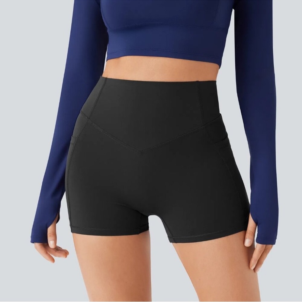 NWT Halara UltraSculpt™ 3" High Waisted Crossover Shorts - Small - Black